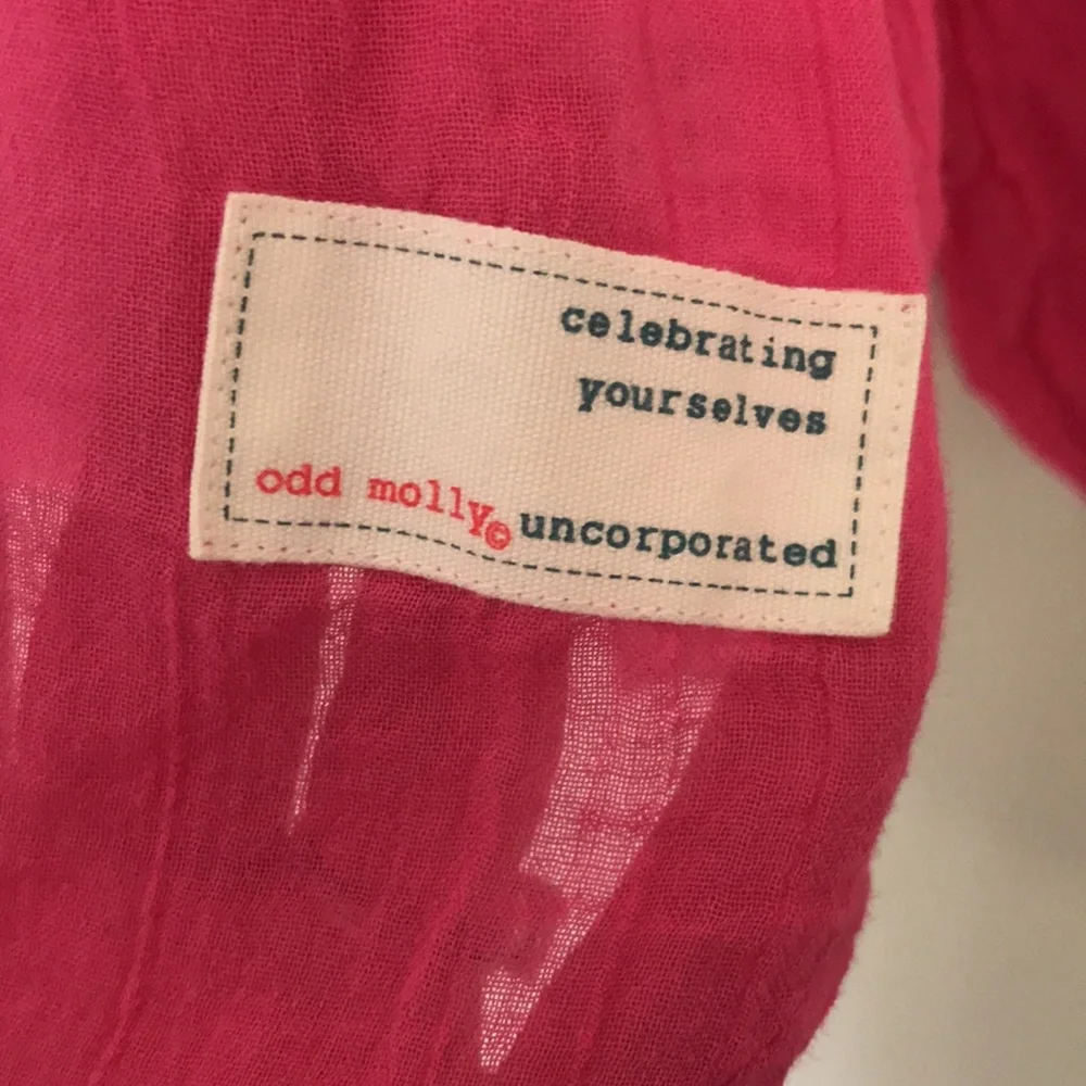 NEW Odd‎ Molly Superflow Blouse. Small